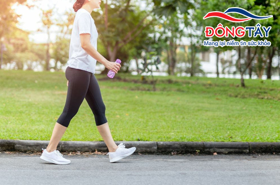 Đi bộ nhanh 30 phút mỗi ngày giúp tăng hiệu quả điều trị thiếu máu cơ tim ở người bệnh tiểu đường 